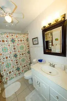 Lavender Hill Suites Cruz Bay 3*,